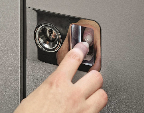 Alu Haustüren mit Fingerprint